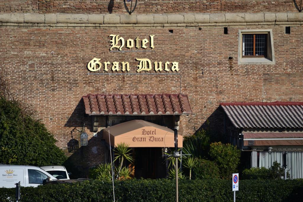 Hotel Gran Duca ลีวอร์โน ภายนอก รูปภาพ